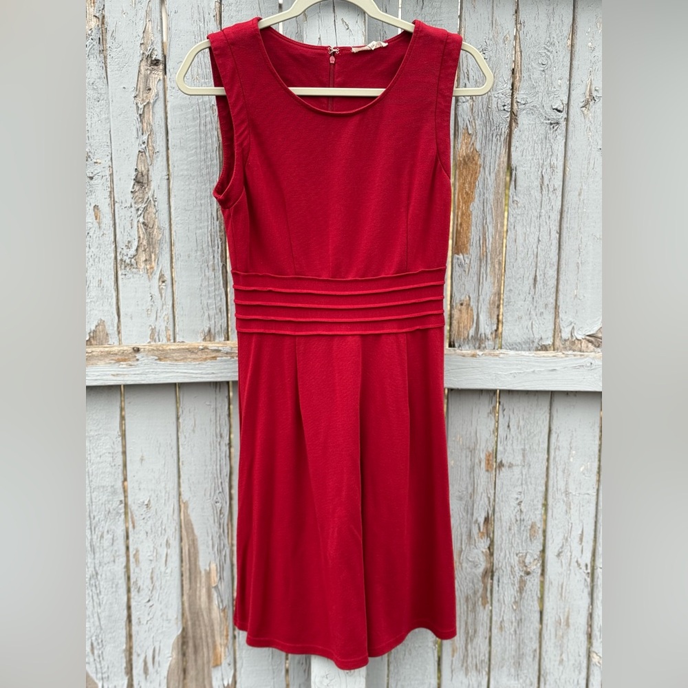 41 Hawthron Skater Dress Women’s Medium Sleeveless Red Pleated Waist Stitch Fix